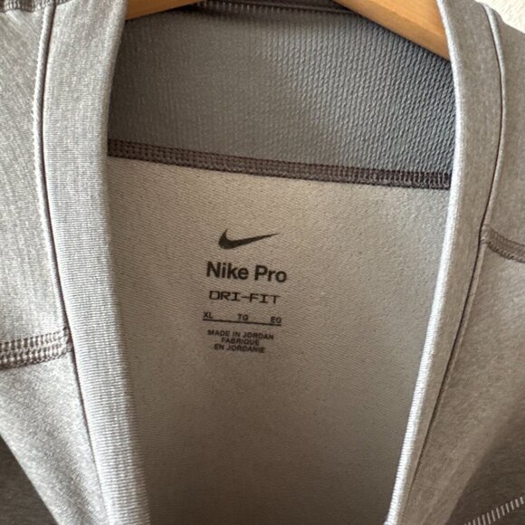 NWT Nike Pro Warm Long Sleeve Top Grey XL Youth Performance - Picture 8 of 14